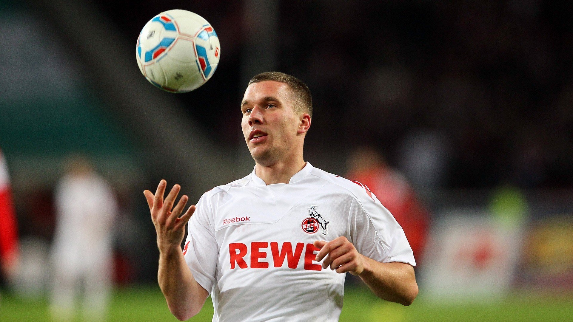 九游体育官方app-史上最激动人心“冠军之夜”回忆，感动无法磨灭，冠军之夜活动